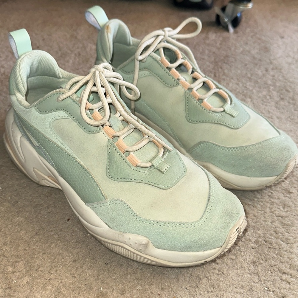 puma thunder desert sneakers